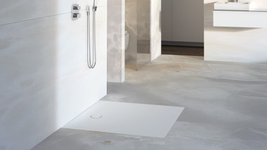 Kupaonica s Geberit Setaplano tuš površini u ravnini poda