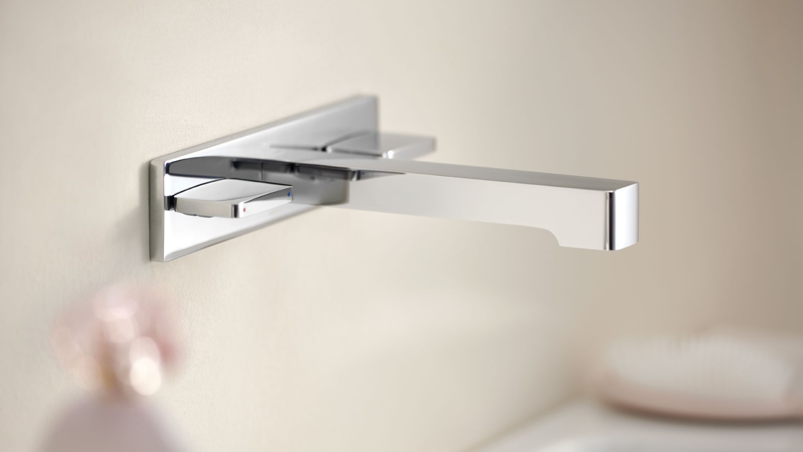 Geberit ONE armatura, kvadratični dizajn Geberit ONE armatura, kvadratični dizajn