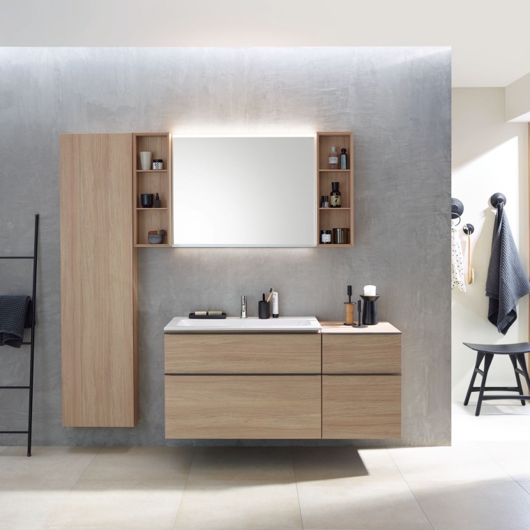 Geberit iCon kupaonica s WC školjkom, bideom, umivaonikom i kupaonskim namještajem Geberit iCon kupaonica s WC školjkom, bideom, umivaonikom i kupaonskim namještajem