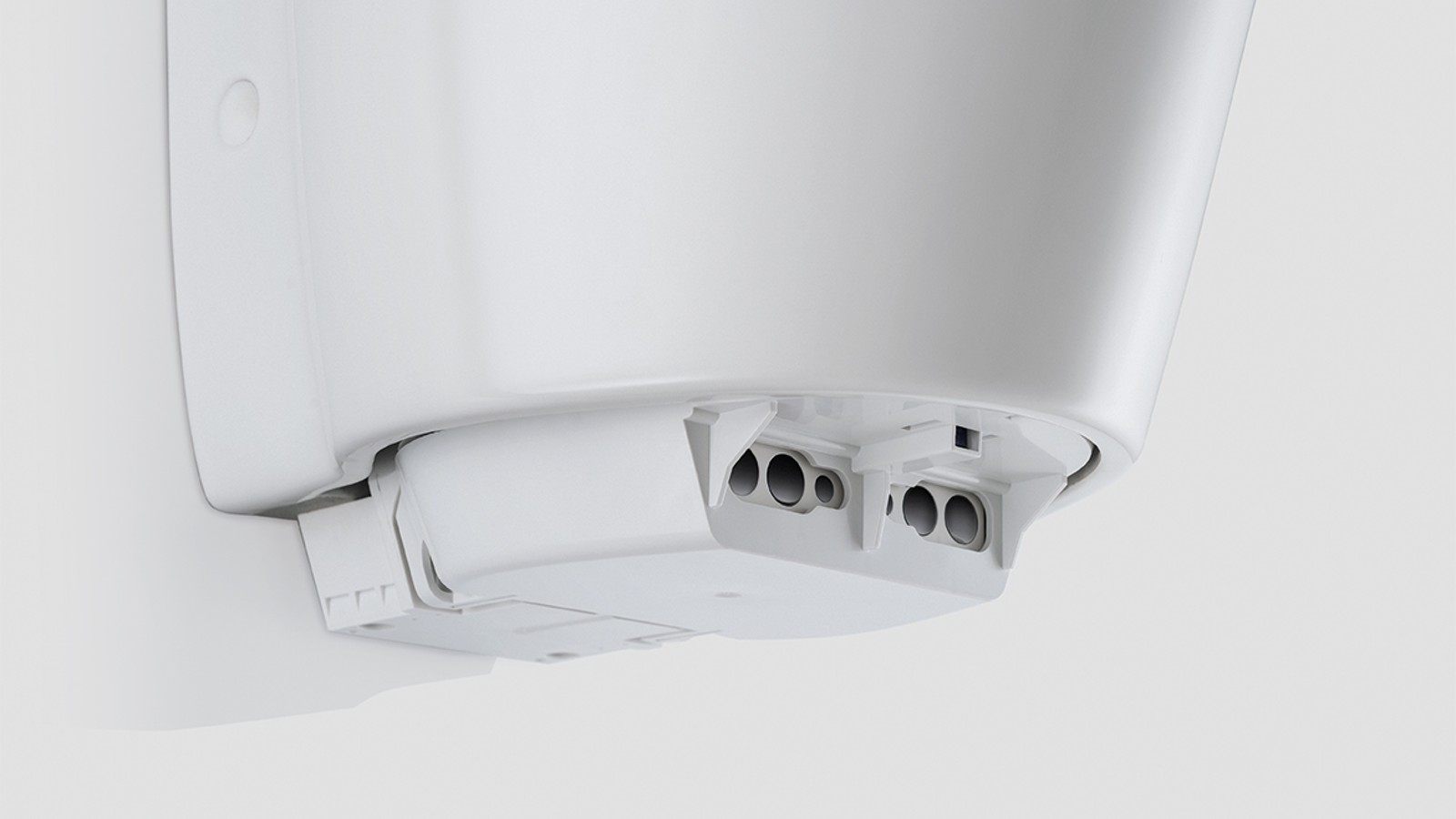 Pisoar Geberit Preda s integriranom kontrolom ispiranja