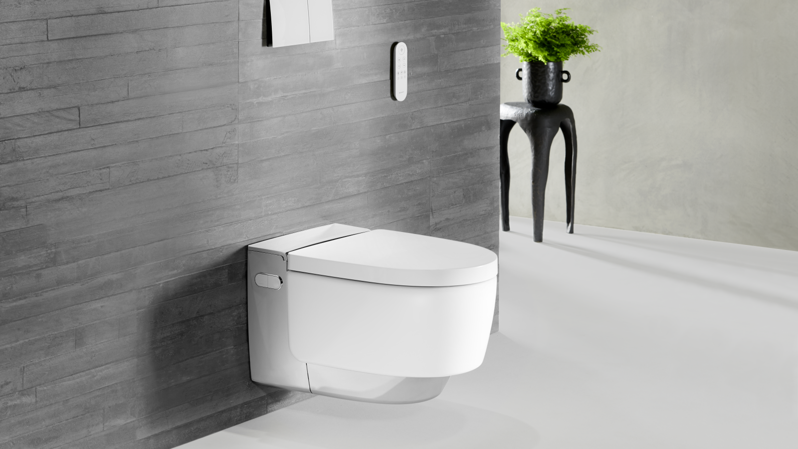 Geberit AquaClean Mera Comfort u kromu s daljinskim upravljačem Sigma70 Geberit AquaClean Mera Comfort u kromu s daljinskim upravljačem Sigma70