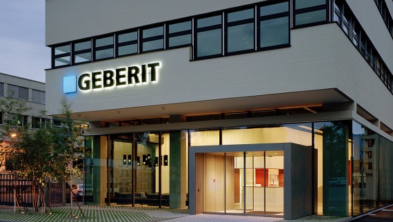 Geberit u Joni, Švicarska Geberit u Joni, Švicarska