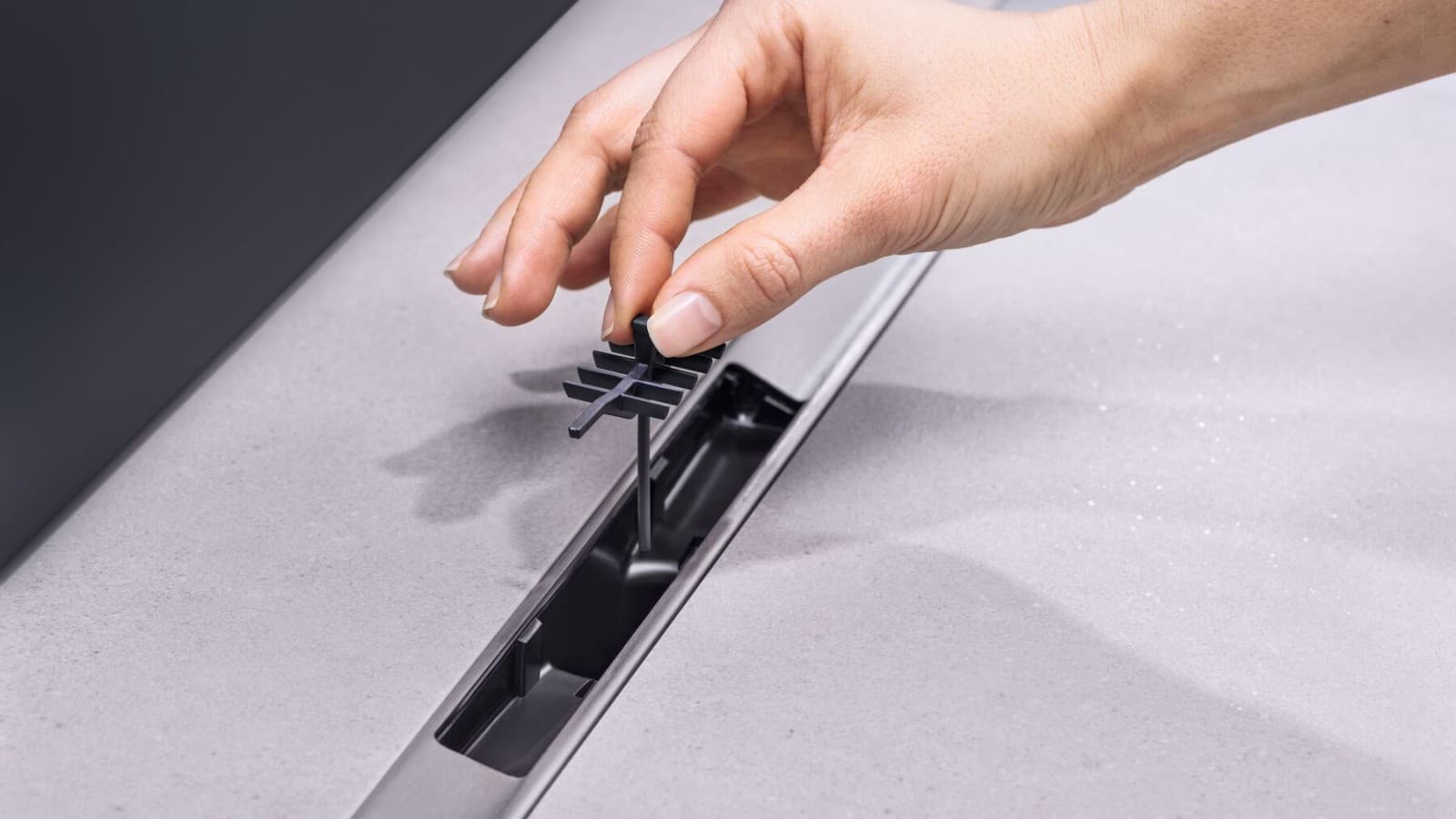 Umetak češlja u tuš kanalici Geberit CleanLine50 Umetak češlja u tuš kanalici Geberit CleanLine50