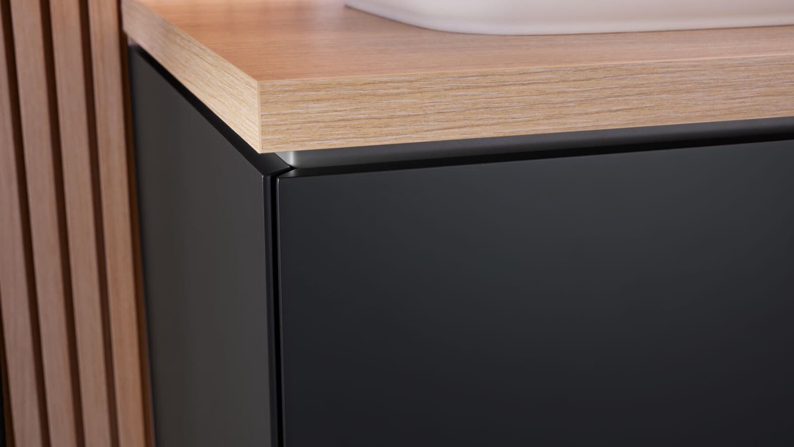 Geberit ONE baza za umivaonik crne mat boje Geberit ONE baza za umivaonik crne mat boje